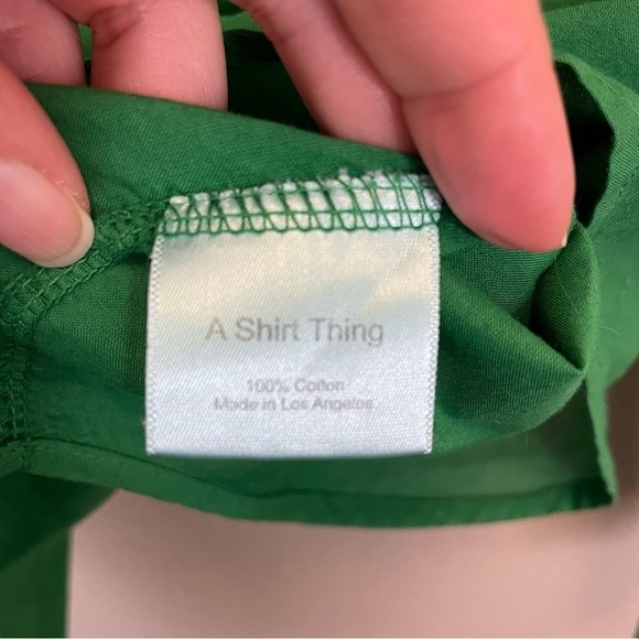 A SHIRT THING Kelly Green‎ Ruffle Neck Long Sleeve Top Size XS - Picture 7 of 9